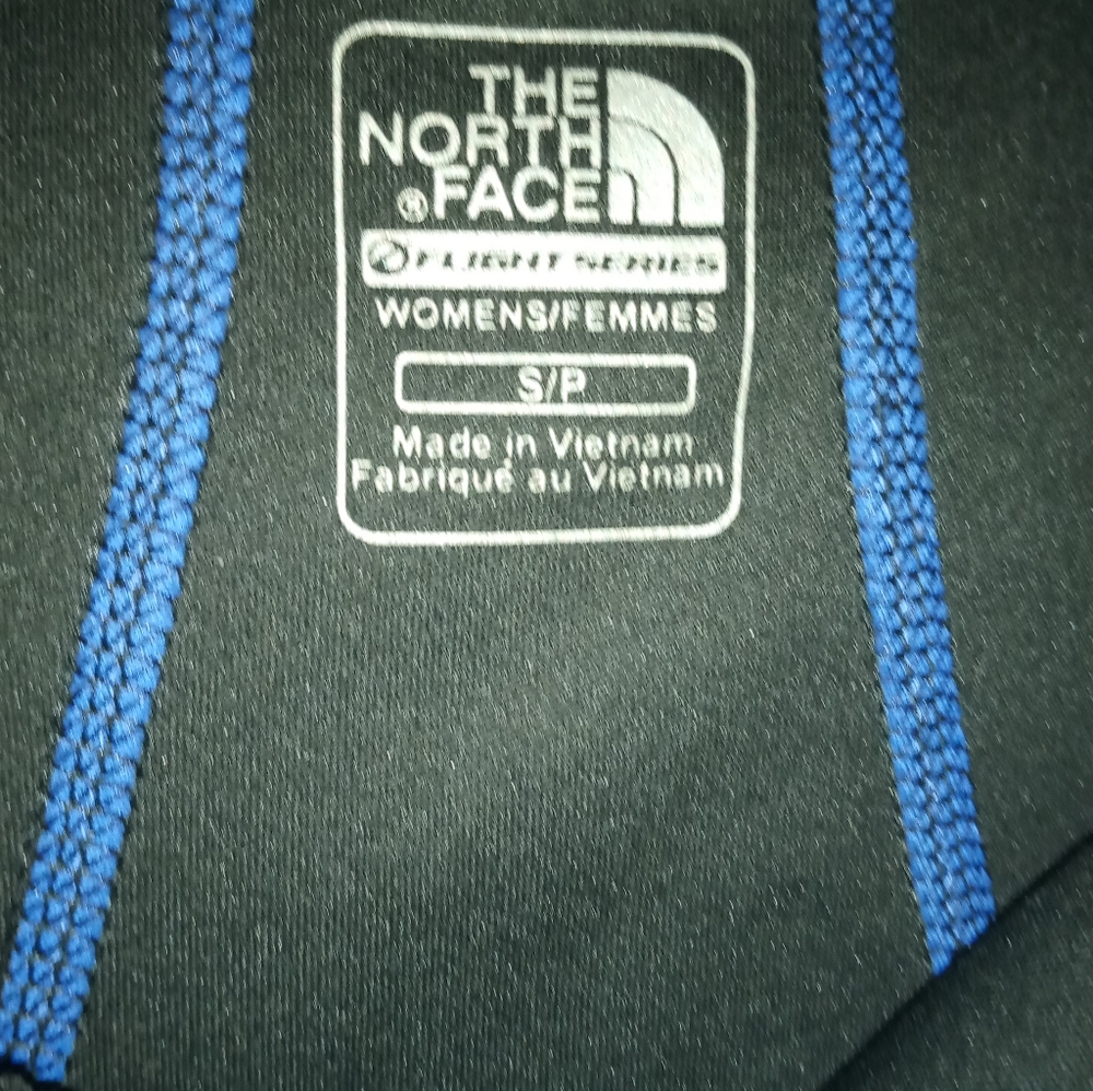 Women's     North face jacket